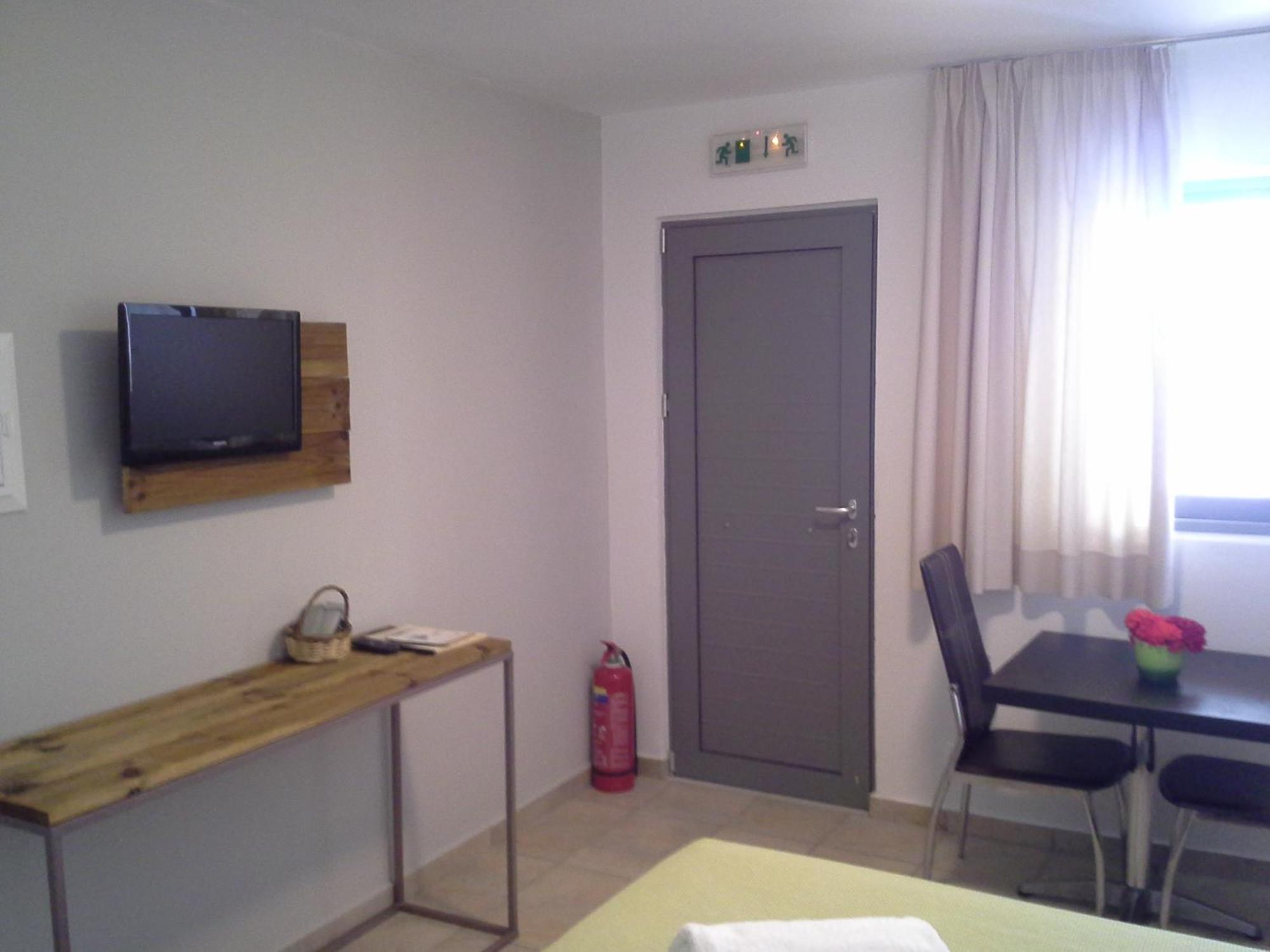 Almyra Hotel Karfas Oda fotoğraf